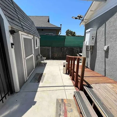 Charming Casita All Too Yourself Near Midtown Apartment